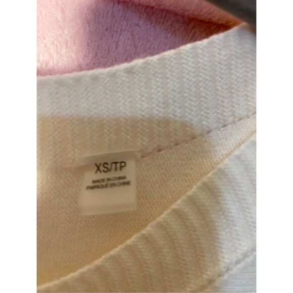 Tahari women’s white long sleeve pullover sweater viscose blend S/XS ￼ - Picture 3 of 4